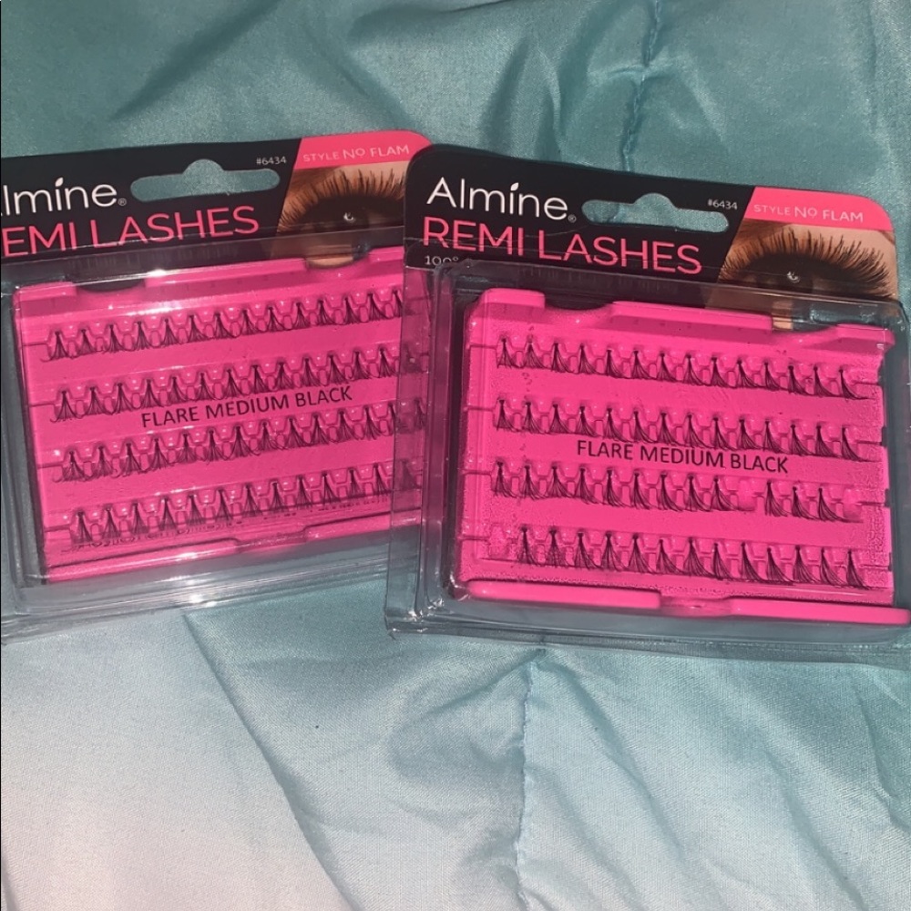 Individual Eyelashes
